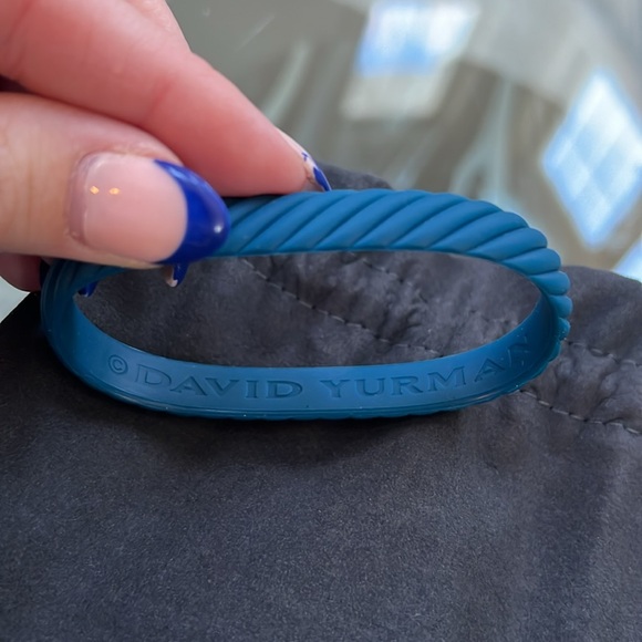 David Yurman blue silicon bracelet - Picture 2 of 3